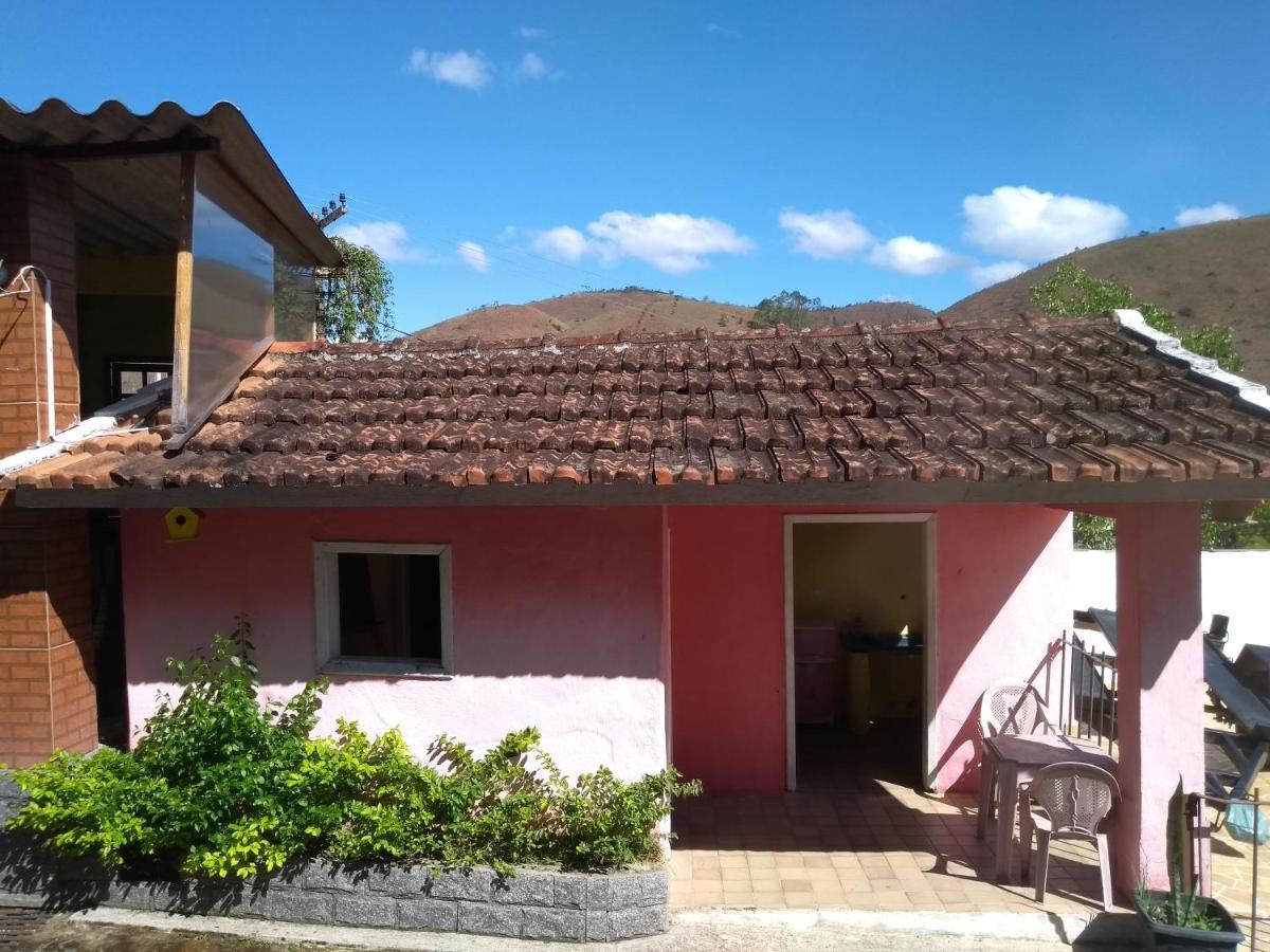 Pousada Hospedaria Santa Clara Santa Rita de Jacutinga Exterior photo