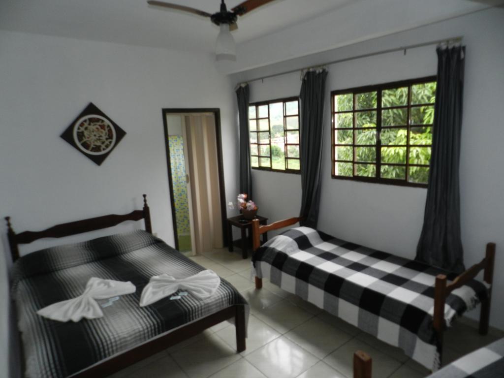 Pousada Hospedaria Santa Clara Santa Rita de Jacutinga Room photo
